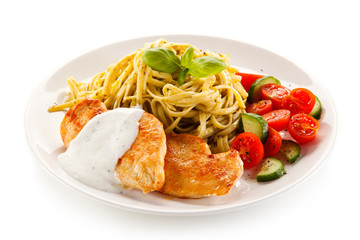 Grilled chicken fillet, pasta and vegetables 