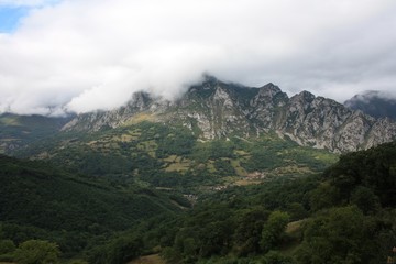 Obraz na płótnie Canvas Asturias picos de europa