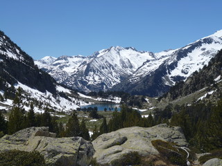 Valley and Besiberris Lake view. We were on our way to the metallic refuge. (Pyrenees, Spain)