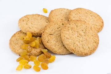 Integral cookies with yellow raisins