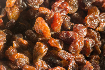raisins close-up sho