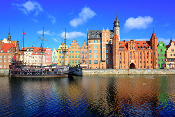 Fototapeta na wymiar Gdansk Main Town from the river, Poland