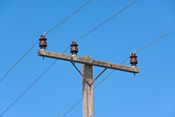 top wire pole