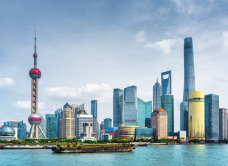 Naklejka premium Widok na panoramę Pudong (Lujiazui) w Szanghaju w Chinach