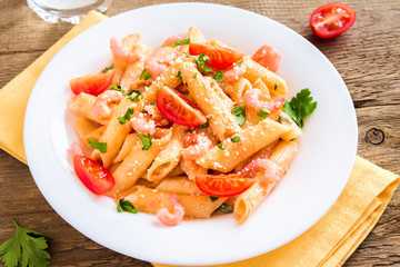 shrimp pasta with tomato sauce