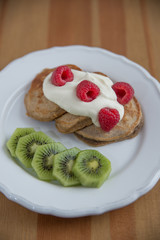 Pancakes mit Früchten 