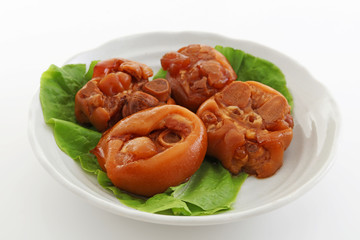 沖縄伝統料理の豚足テビチ