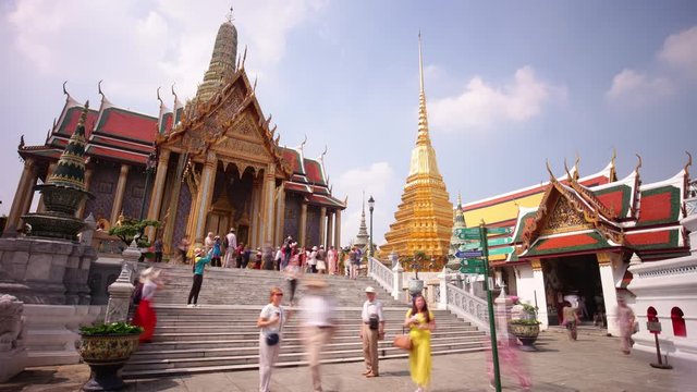 most famous bangkok wat phrae kaew temple tourist entrance 4k time lapse thailand
