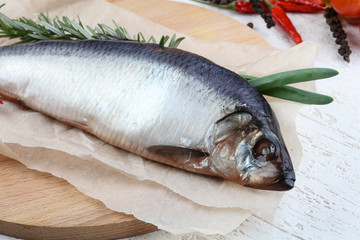 Herring with onion and rosemary