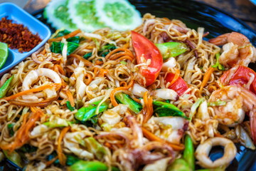 Pad thai with shrimps