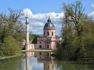 Fototapeta na wymiar Moschee_Schwetzinger _Schlosspark