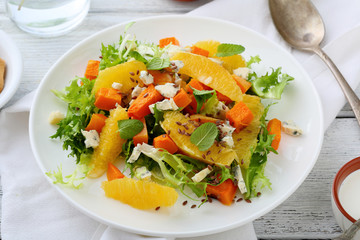 salad with roasted pumpkin