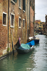 Fototapeta na wymiar Venice scene with gondola