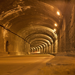 Tunnel
