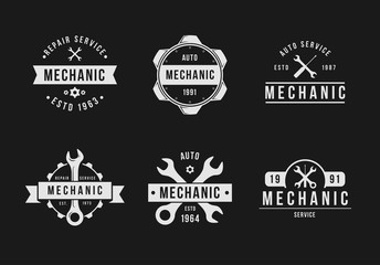 Black and white mechanic set