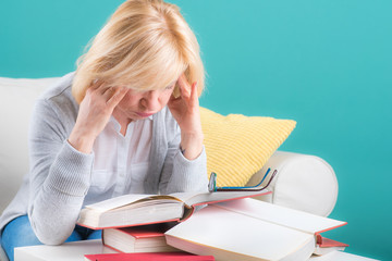 seniorin ist mit der literatur übefordert