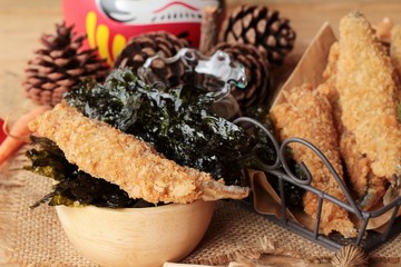 shishamo fried with sause is a delicious.