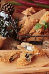 shishamo fried with sause is a delicious.