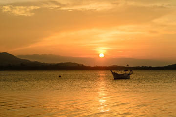 Fototapeta na wymiar Sunset on the Mae Name Beach,Koh Samui in Thailand