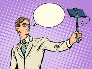 Male narcissist doing selfies