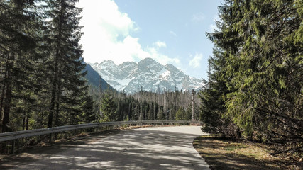 Szlak turystyczny na Morskie Oko w Zakopanem © martabialonoga