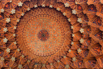 Beautiful ceiling of the Qeysarieh Portal, main entrance to mark
