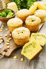 Corn muffins with broccoli