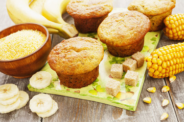 Corn muffins with bananas