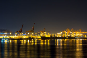 Fototapeta na wymiar Port of Seattle at Night