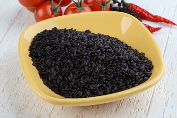 Raw black wild rice