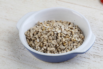 Peeled sunflower seeds