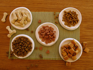 Amor por mi mascota. Snacks sabrosos para perros y cachorros.