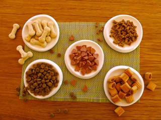 Amor por mi mascota. Snacks sabrosos para perros y cachorros.