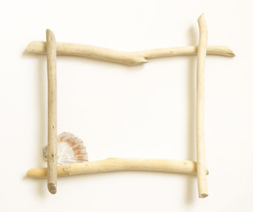 Rahmen aus Treibholz