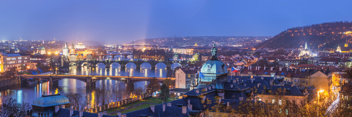 Obraz premium Panorama of Prague at Night
