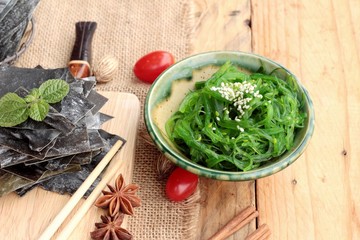 Seaweed salad is delicious and dries seaweed.