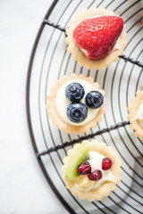 Mini tart with fresh fruits