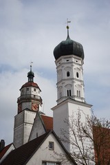 Kirchtürme der Stadtkirche Giengen an der Brenz