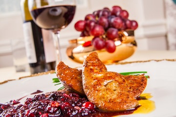 Foie gras with berries © lsvsvl