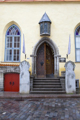 Fototapeta na wymiar the Tallinn city museum in a medieval house. Old city