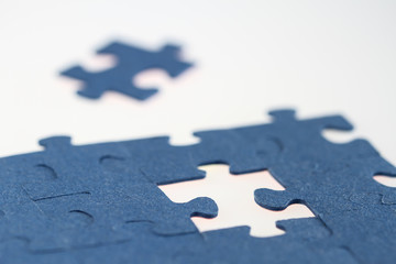 Puzzle mit fehlendem Puzzleteil