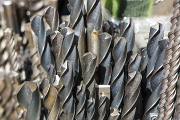 metal drills of different sizes