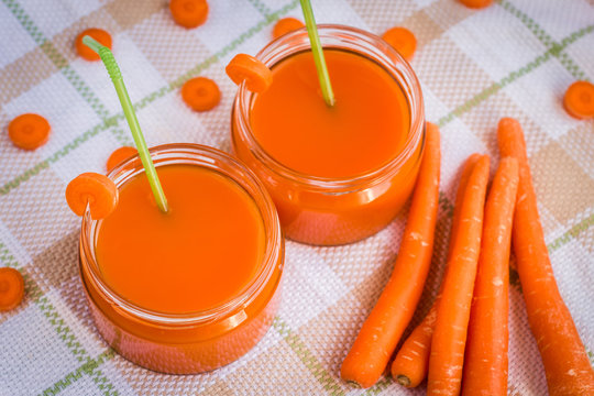 Carrot juice and carrot segments