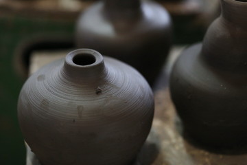 Fototapeta na wymiar wet gray pottery