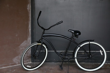 Fototapeta na wymiar bicycle with wall