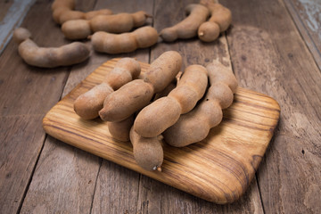 Tamarind raw.