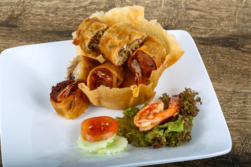 Fried spring rolls