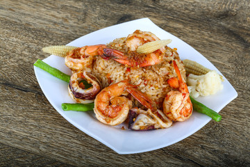 Fried rice with seafood