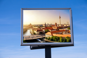 Berlin Panorama auf Werbetafel