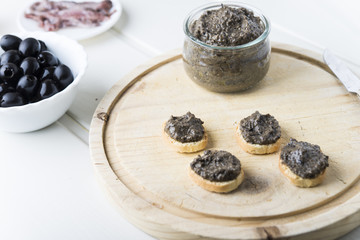 toasted bread with olive pate